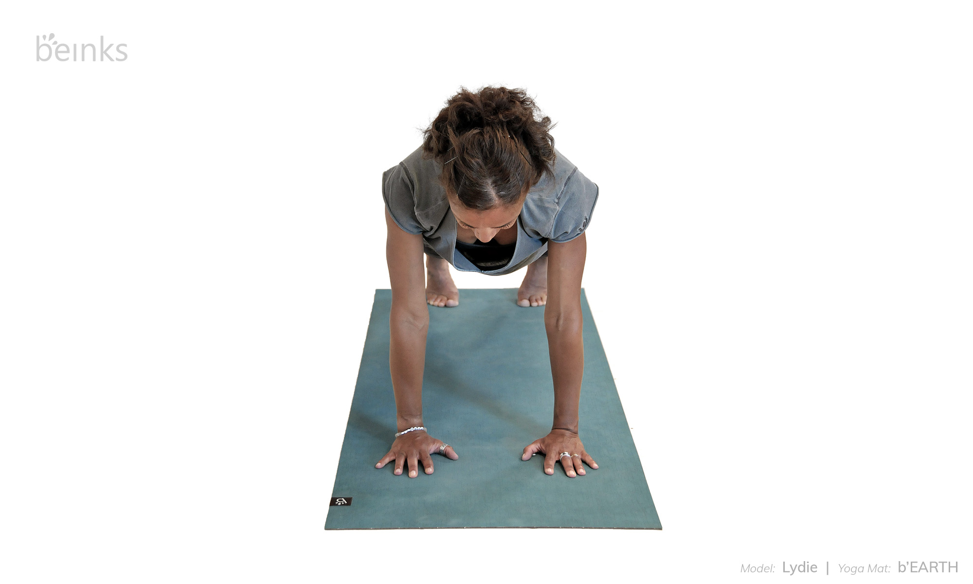 plank pose - lydie