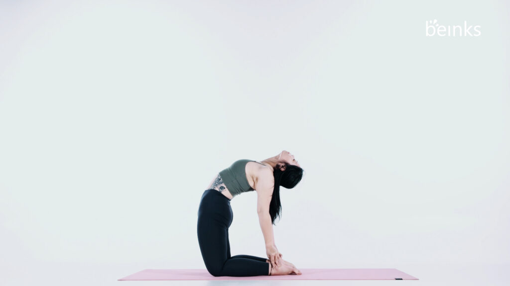 beinks – camel pose