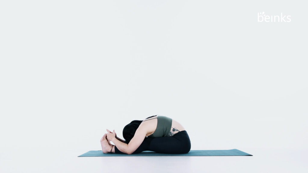 beinks – seated forward bend