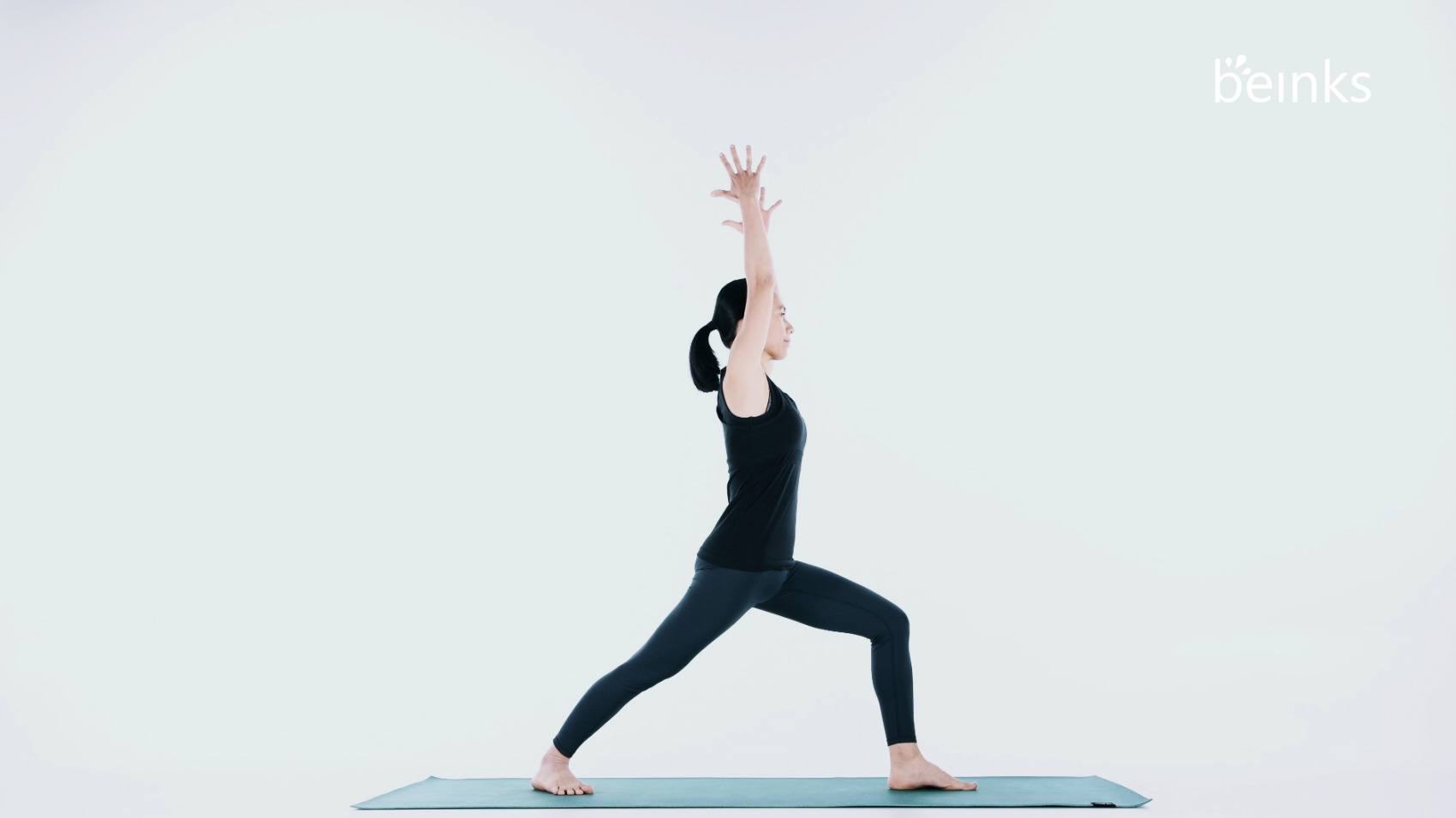 Tư thế Chiến binh 1 - Virabhadrasana I - All you should know about the pose